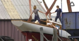 Zeilboot te water laten – shielmartin